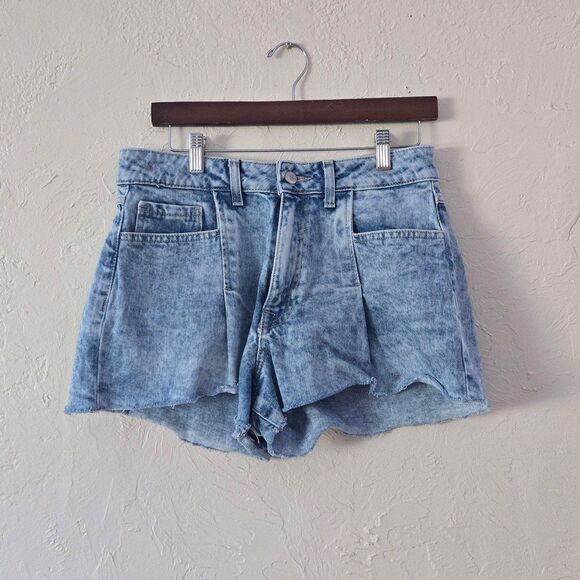 Forever 21 Pants - Forever 21 Denim Shorts Size 28